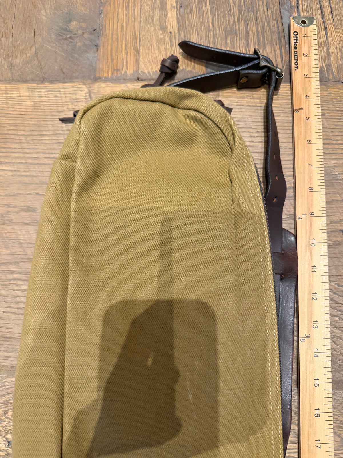 Very Rare Filson Fly Fishing Rod Case Rugged Twill in Tan Made in USA 31 inch version. Like new condition. 10/19 Build. # 20019932