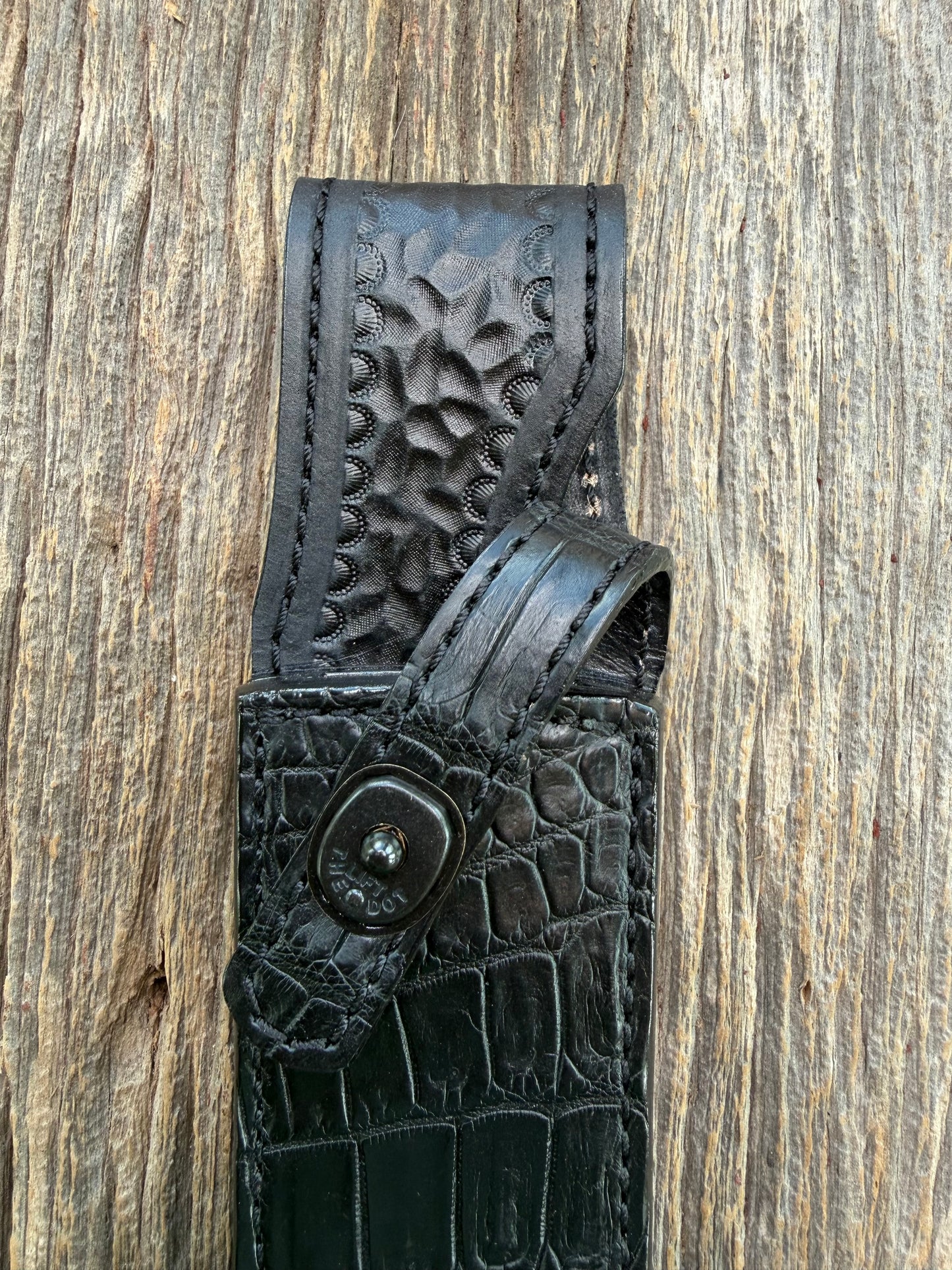 New Randall Model Nordic Special Sheath in Exotic Black Matte Crocodile from Treeman with the newest Black Canteen snap. Killer sheath.
