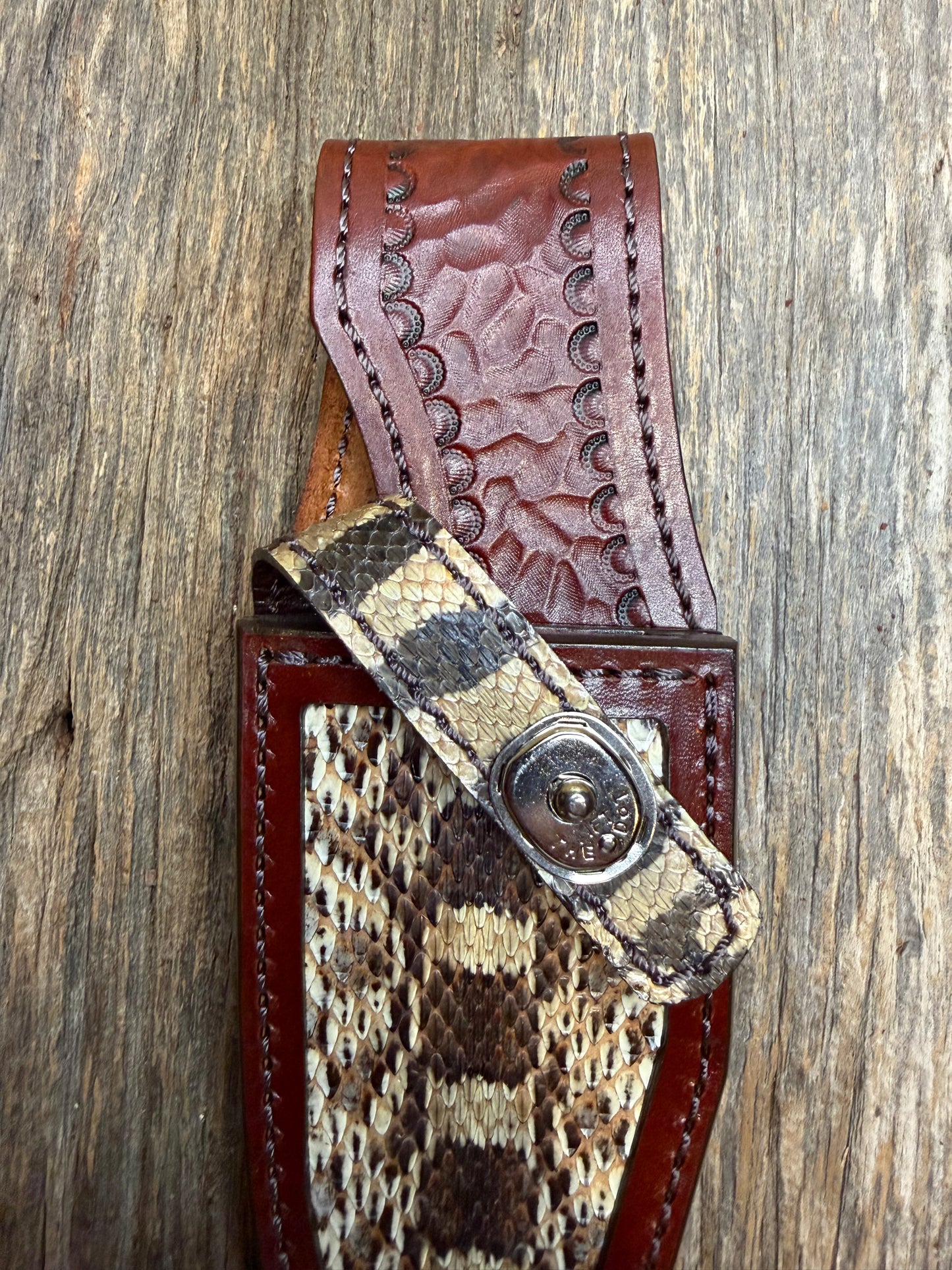 Randall Model 19-5 Sheath in Exotic West Texas Yellow Gopher Snake from Treeman Sheaths. Dark colors from the center of the skin, phenomenal.