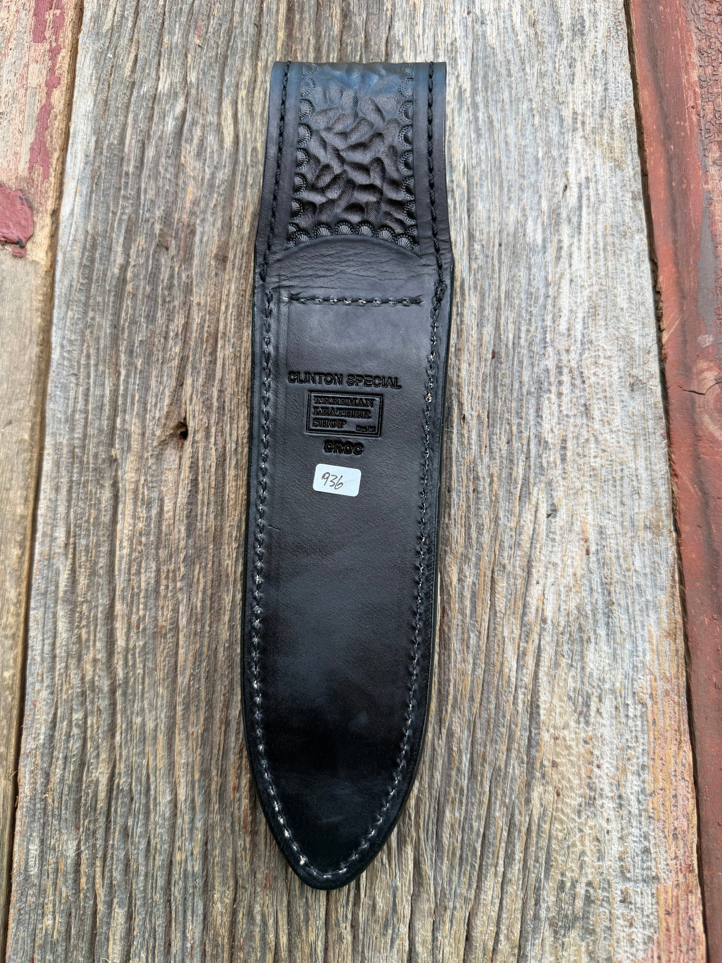 New Randall Model Clinton Special Sheath in Exotic Black Matte Crocodile from Treeman with the newest Black Canteen snap. Killer sheath.