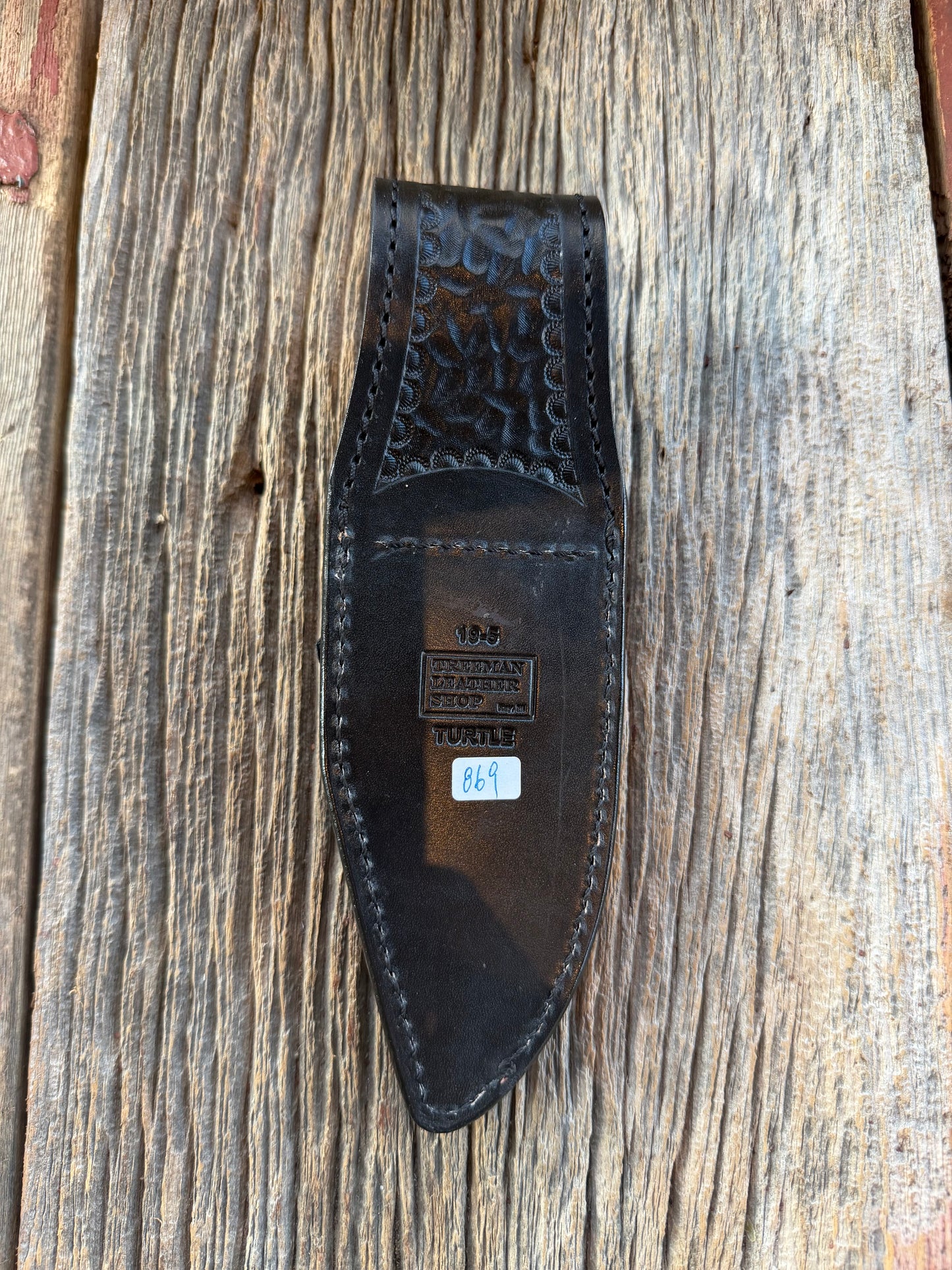 Randall Model 19-5 in Exotic Black Snapping Turtle Horned/Dragon Tail Sheath from Treeman. New version with a Black Canteen Snap.