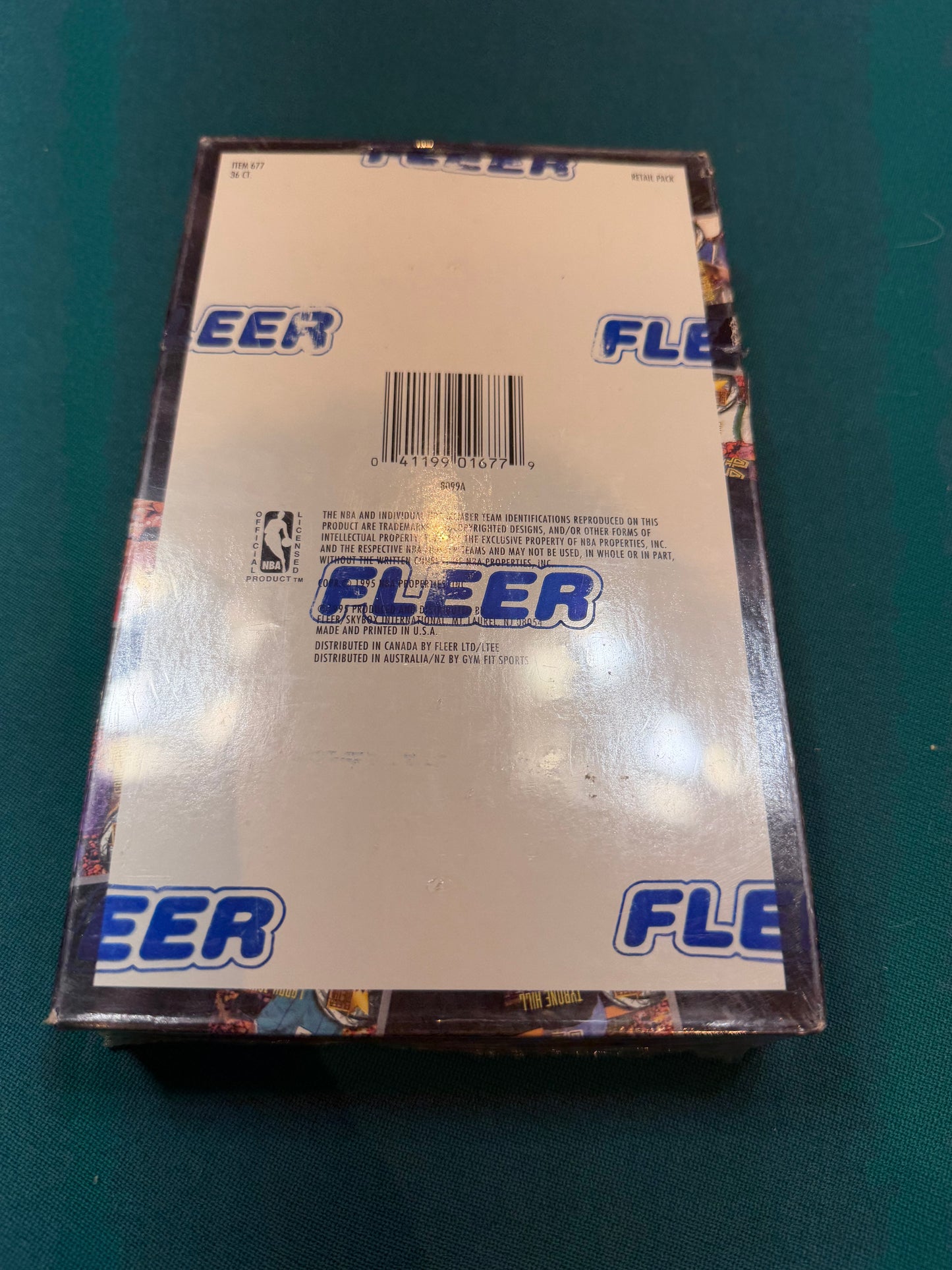 1995/96 Fleer Metal Premiere Edition Basketball Retail Box Series 1 (36) packs per box. Factory Sealed!