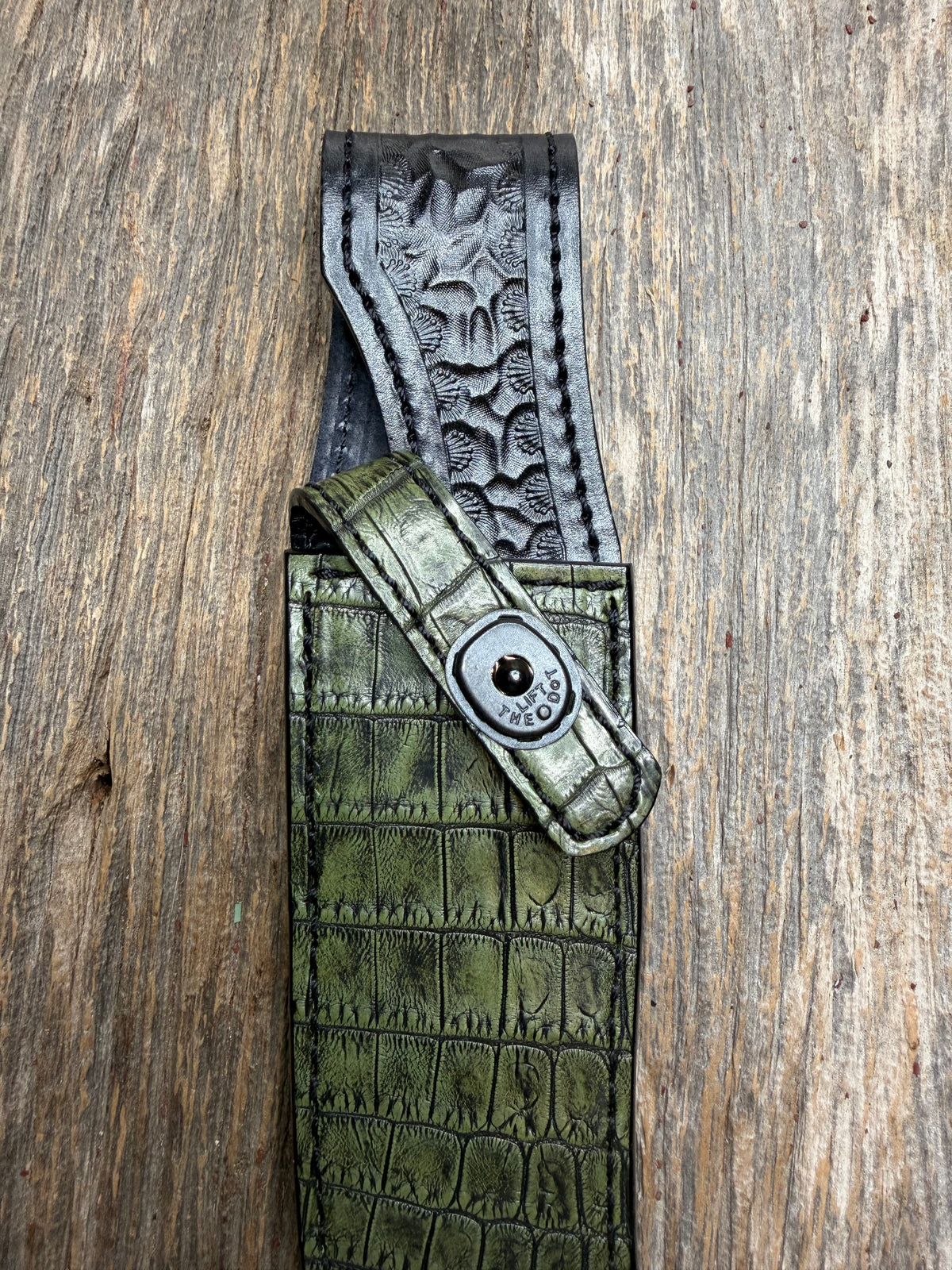 New Randall Model 12-6 Sheath in Exotic Army Green Matte Crocodile from Treeman with the newest Black Canteen snap. Killer sheath.