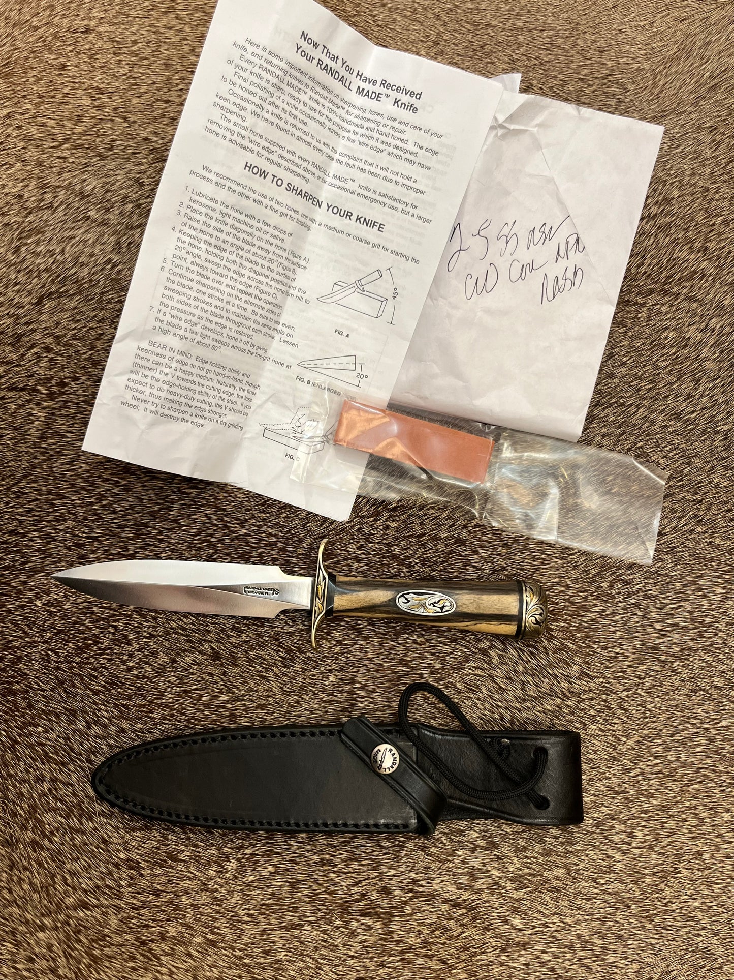 Model 2-5” Black and White Ebony, Engraved by Master Engraver Jere Davidson with Gold Inlay