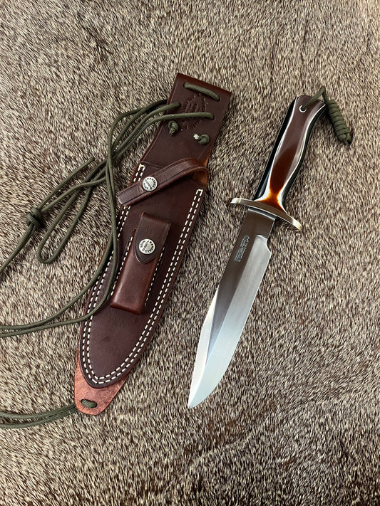 Model 14 - Attack with Brown, White and Black Micarta