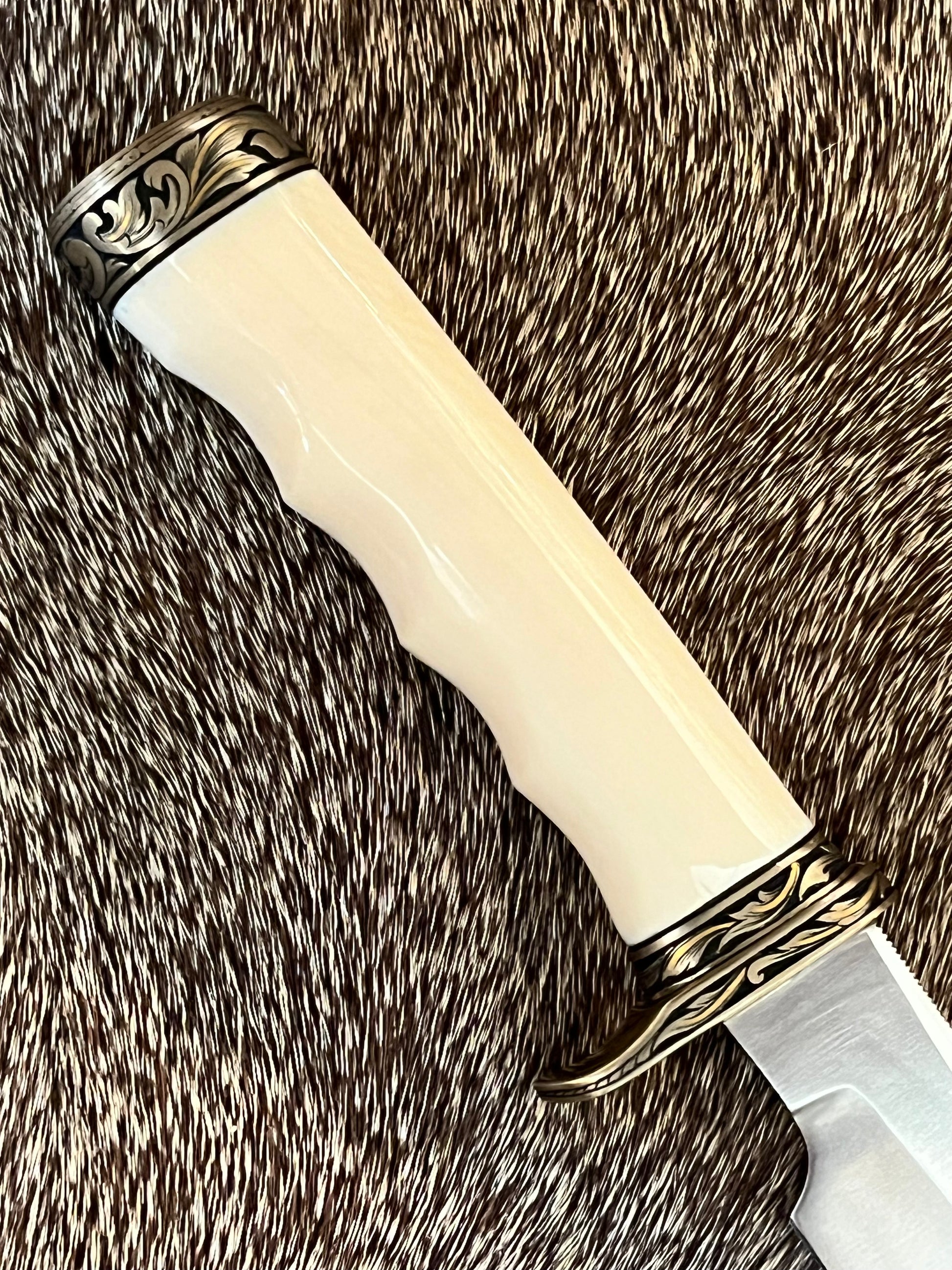 Model 4-7” Big Game and Skinner Elephant Ivory that is Flawless Engraved by Master Engraver Jere Davidson with Gold Inlay Only