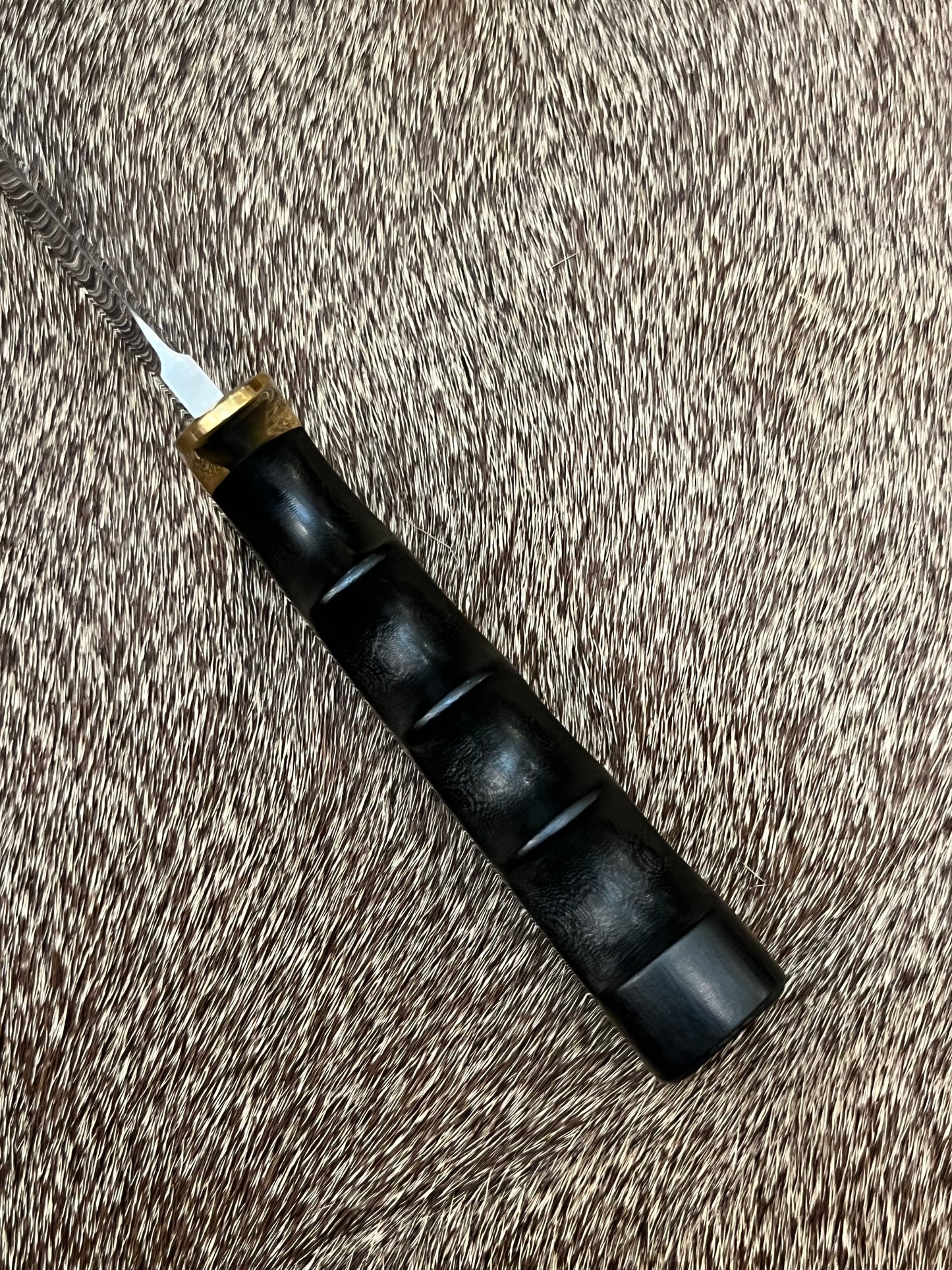 Model 16, Diver                             Black Micarta with Waxed Sheath