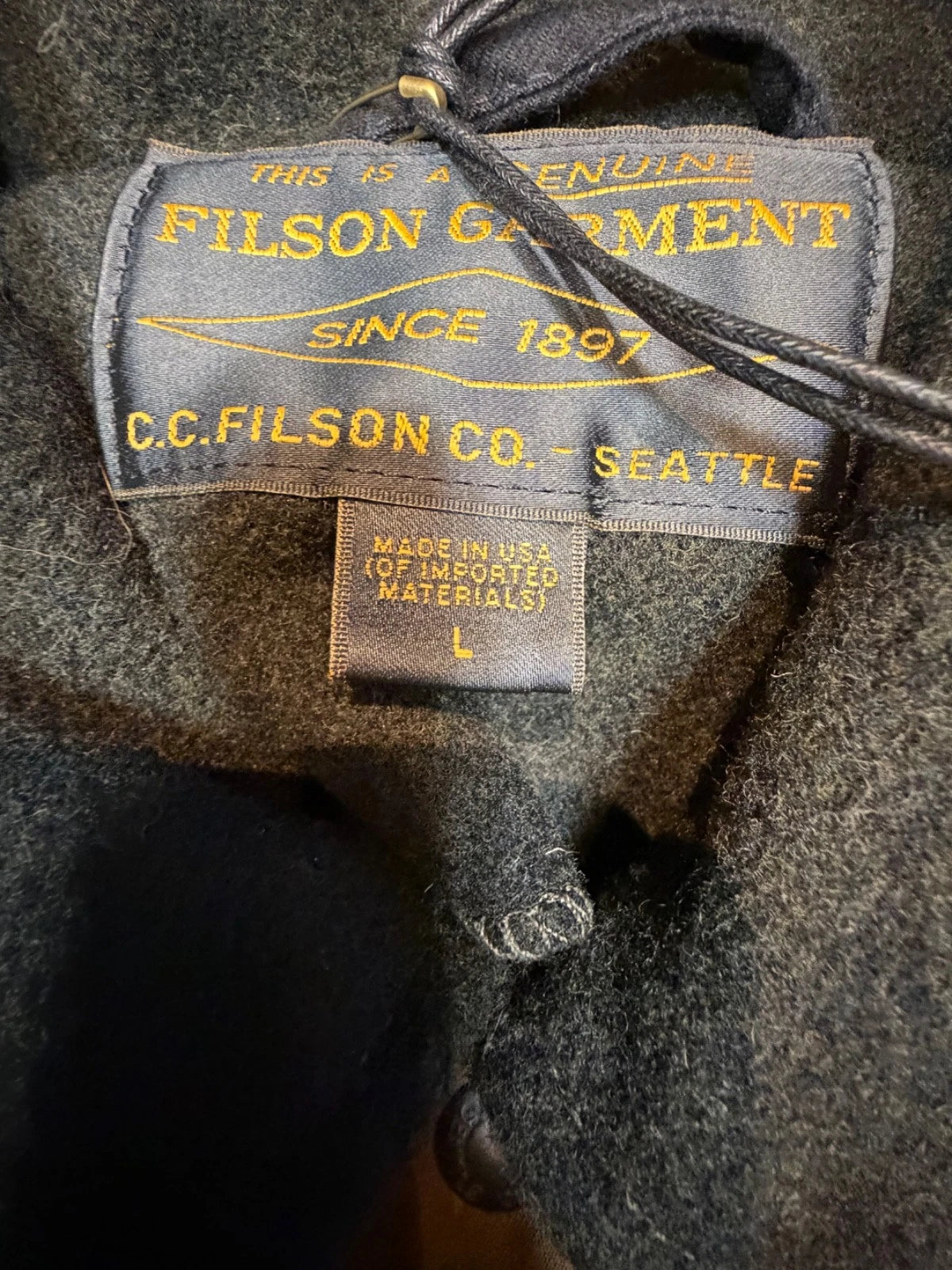 Filson Mackinaw Wool Caped Jacket Large Limited Edition  Made in USA