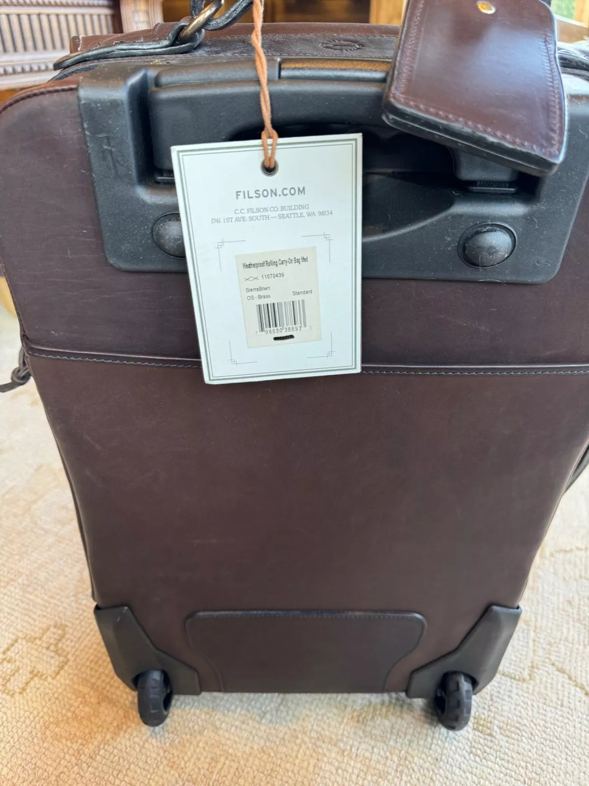 Grail Filson Weatherproof Rolling Carry-On Bag in Sierra Brown Leather New Rare