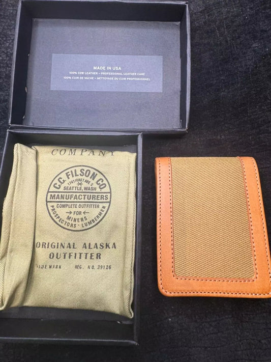 New in Box Filson Outfitter Leather Wallet in Tan Twill USA 20187879