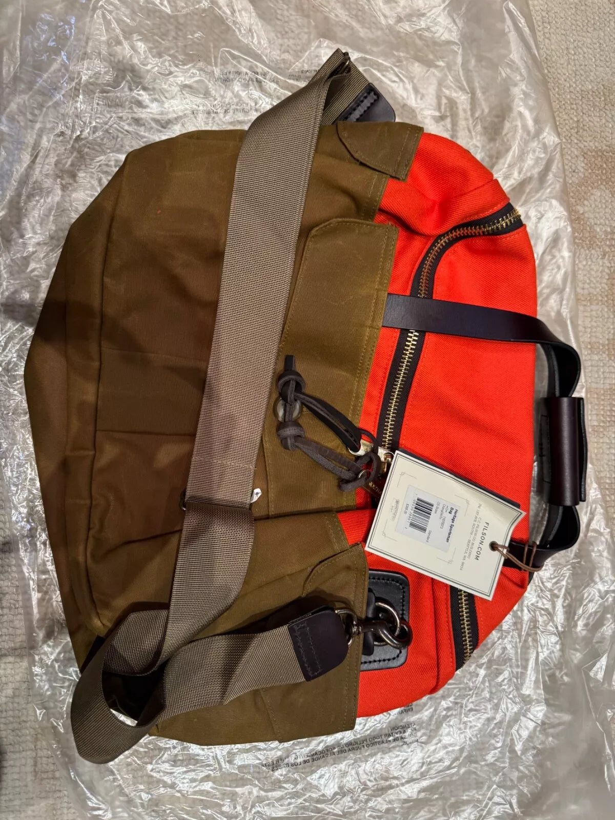 New Unused USA MADE Filson Heritage Sportsman Bag Orange and Dark Tan -11070073