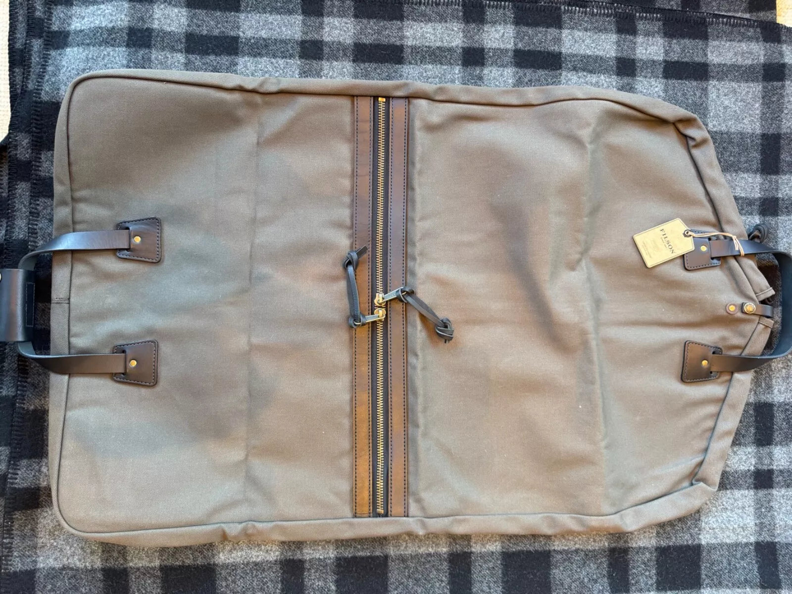 Made in USA Filson Rugged Twill Suit Cover in Root New with Tags # 11070271 Mint