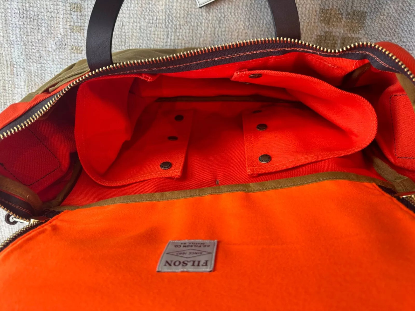 New Unused USA MADE Filson Heritage Sportsman Bag Orange and Dark Tan -11070073