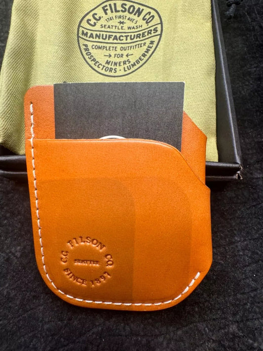 New in Box Filson Front Pocket Cash and Card Case in Tan #20234680 Rare USA 20234680