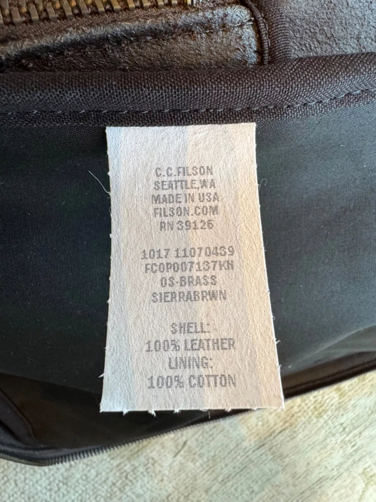 Grail Filson Weatherproof Rolling Carry-On Bag in Sierra Brown Leather New Rare