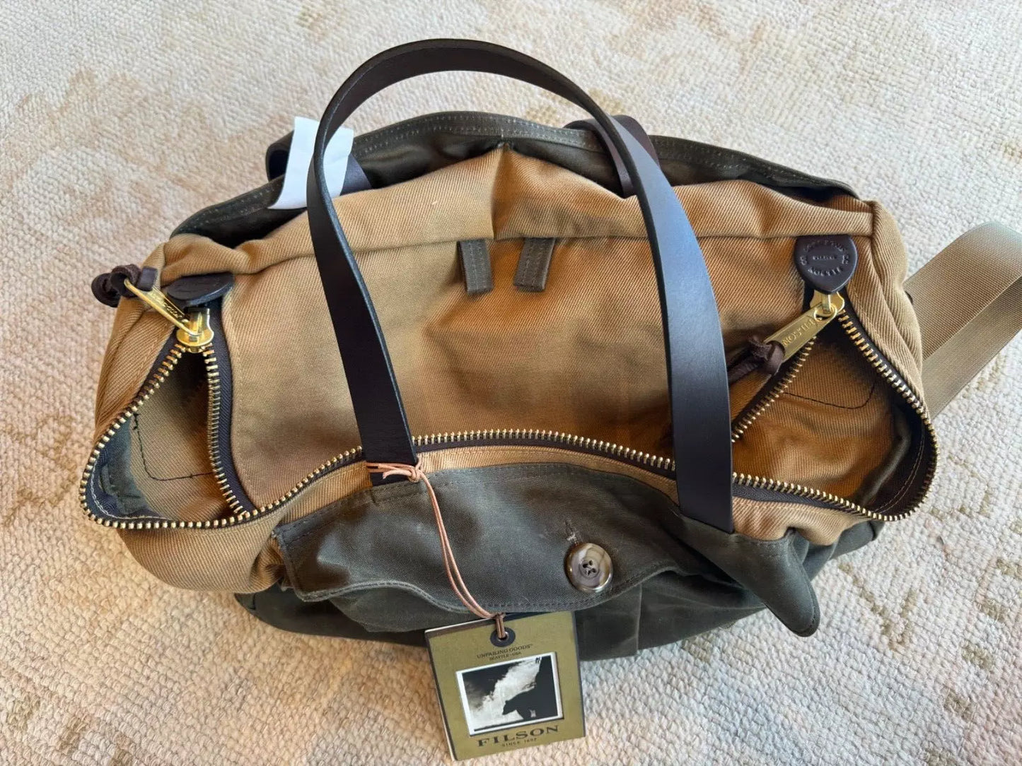 New Unused USA MADE Filson Heritage Sportsman Tan and Otter Green. -11070073