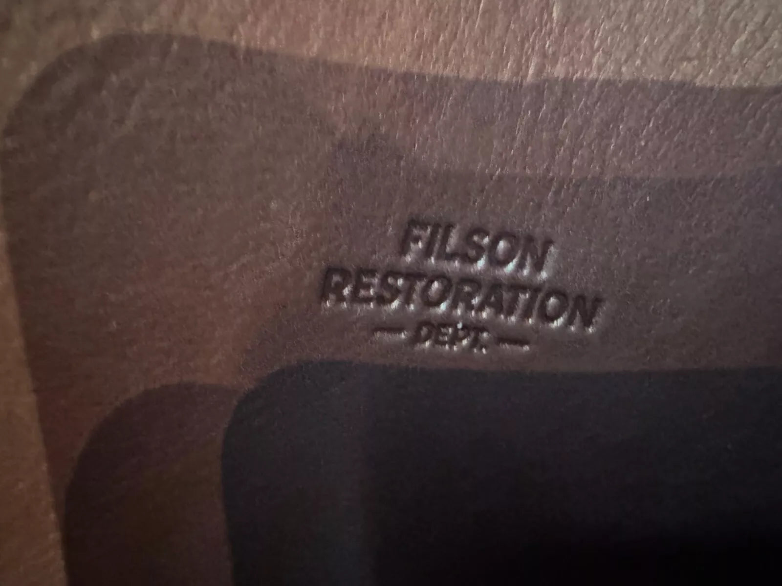 Filson Workshop Ranch Tote 20085335 - RARE - Cowhide Bridle Leather White Cow CC 20085335