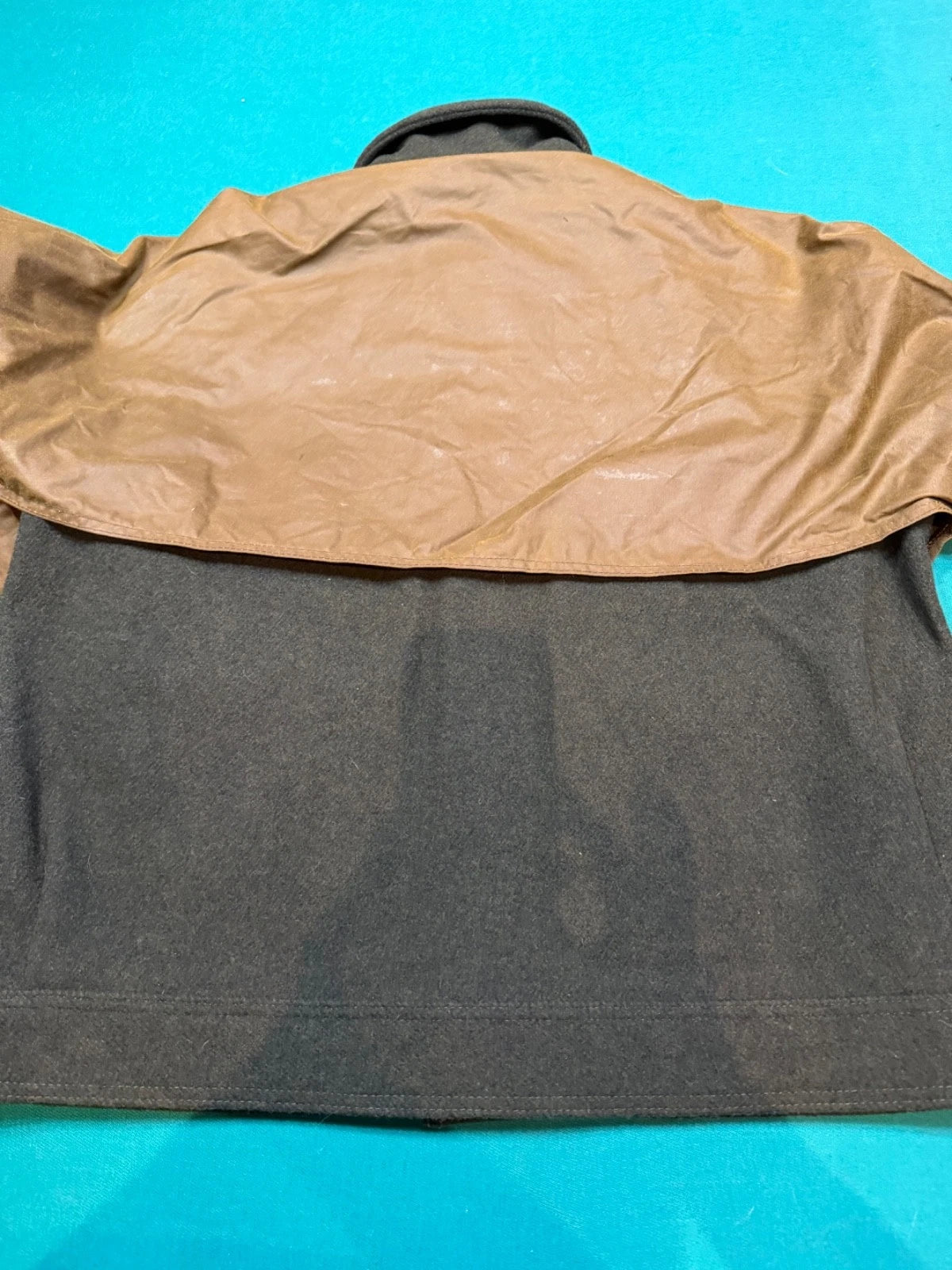 Filson Mackinaw Wool Caped Jacket Large Limited Edition  Made in USA