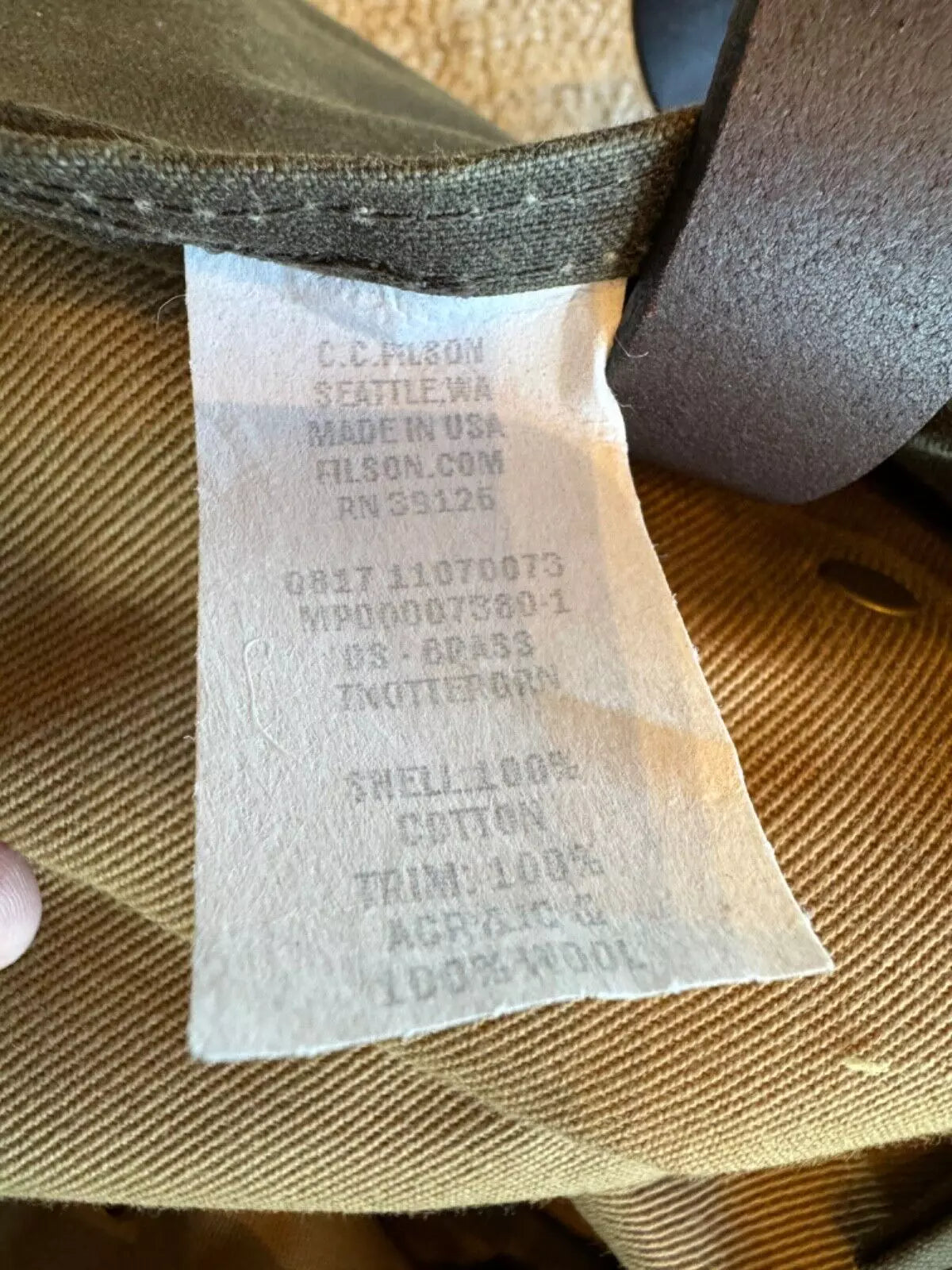 New Unused USA MADE Filson Heritage Sportsman Tan and Otter Green. -11070073