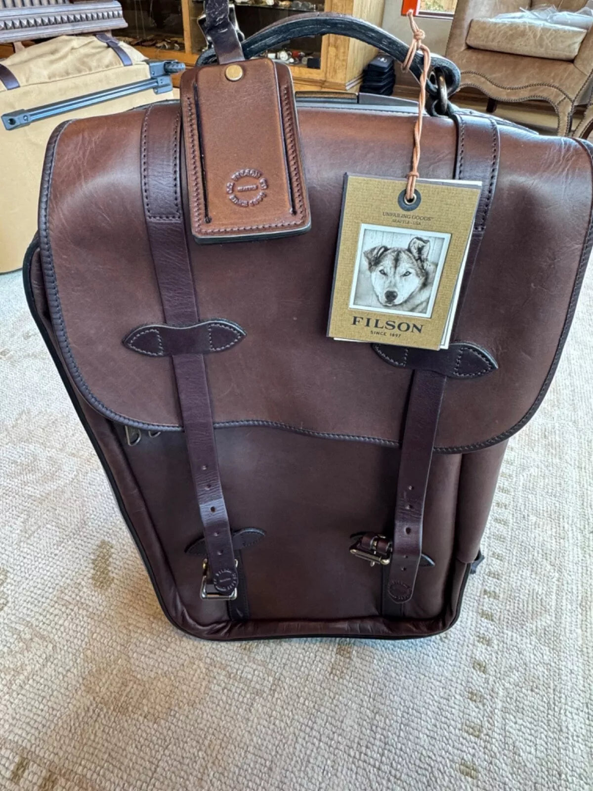 Grail Filson Weatherproof Rolling Carry-On Bag in Sierra Brown Leather New Rare